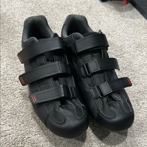 Men's Black Cycling Shoes with Red Accents